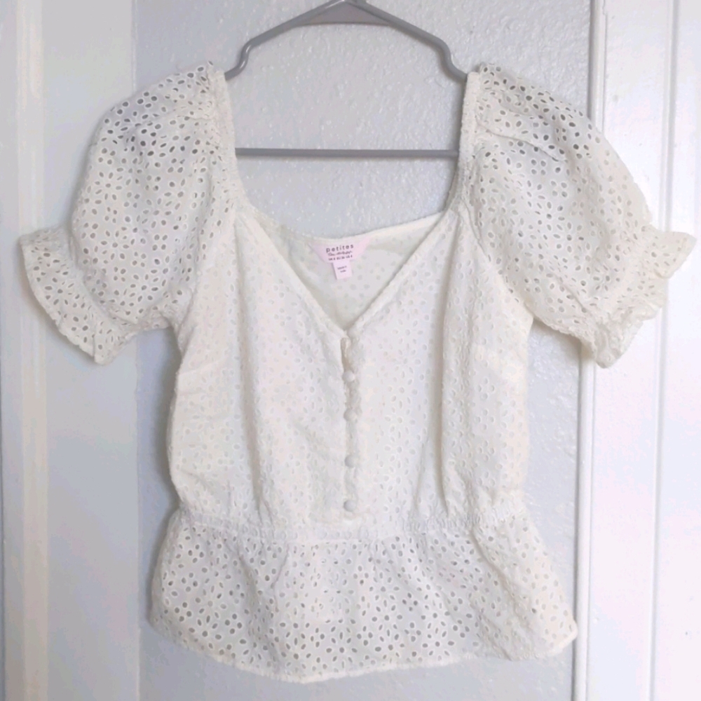 Women's white lace puffy sleeve cinched waist
